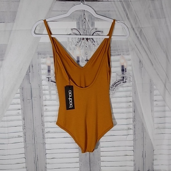 Boohoo - Picture 6 of 8